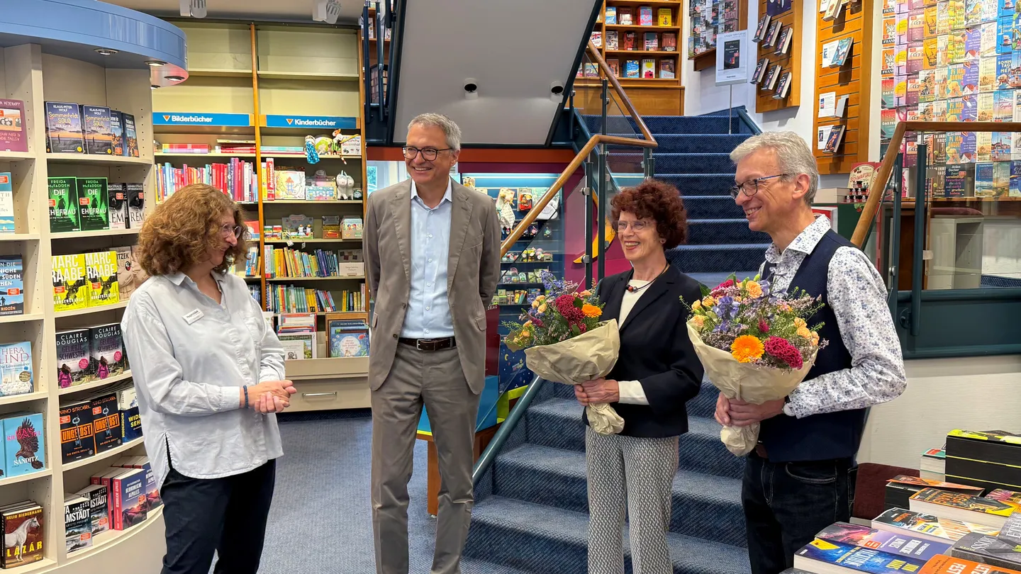 Buchhandlung Beidek – Feierliche Übergabe an Hugendubel